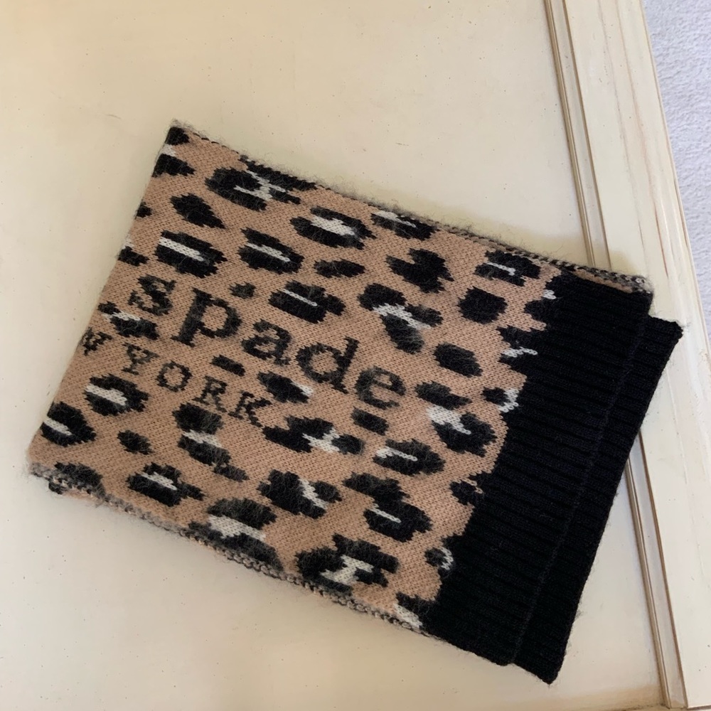 KATE SPADE NY LEOPARD PRINT LOGO WOOL SCARF